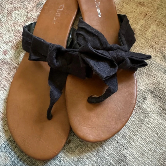 Chinese Laundry Bow Slip On Sandals 9W Womens Chic Summer Feminine Trendy - Picture 3 of 6